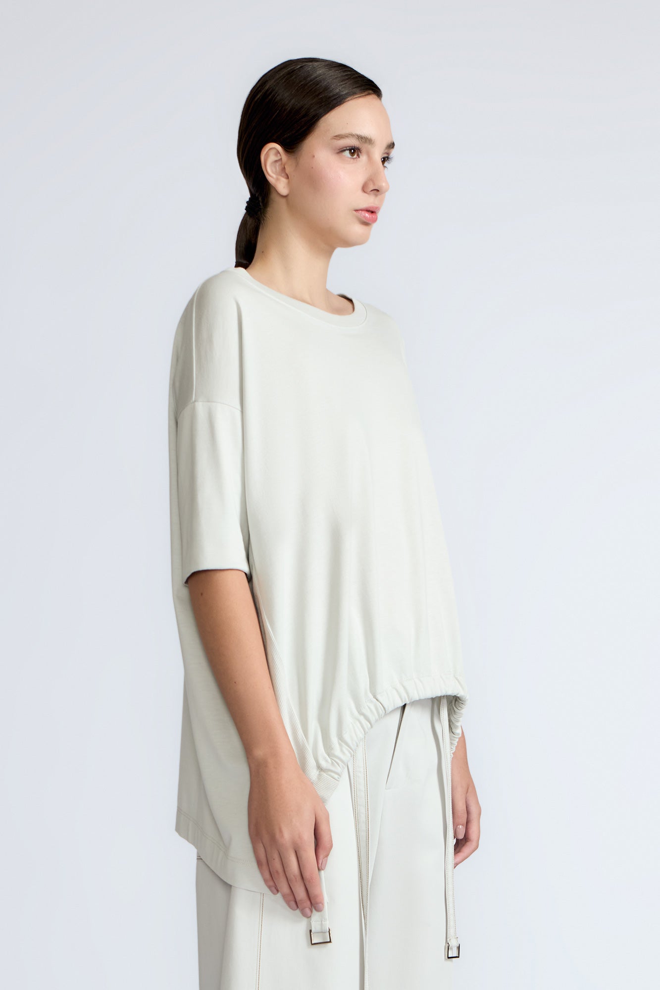 Amaya Top in Silver – Relaxed-fit cotton top with round neckline and stylish hem pullers with buckles.