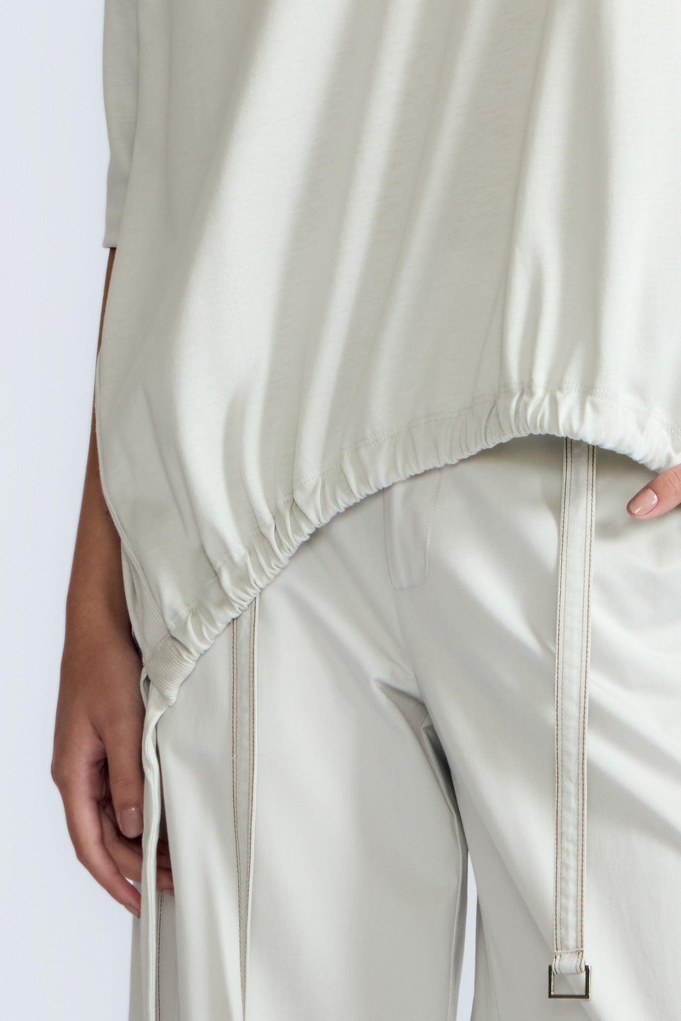 Amaya Top in Silver – Relaxed-fit cotton top with round neckline and stylish hem pullers with buckles.