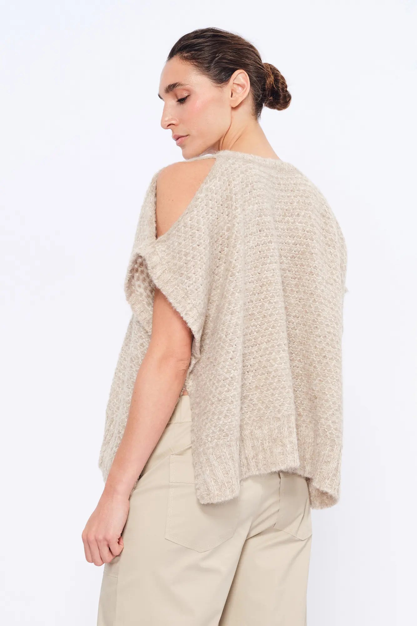 Chelsea Openwork Alpaca Poncho | Beige Melange
