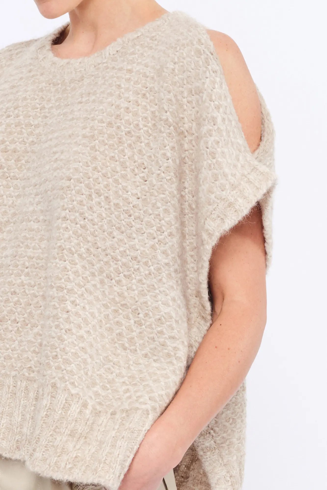 Chelsea Openwork Alpaca Poncho | Beige Melange