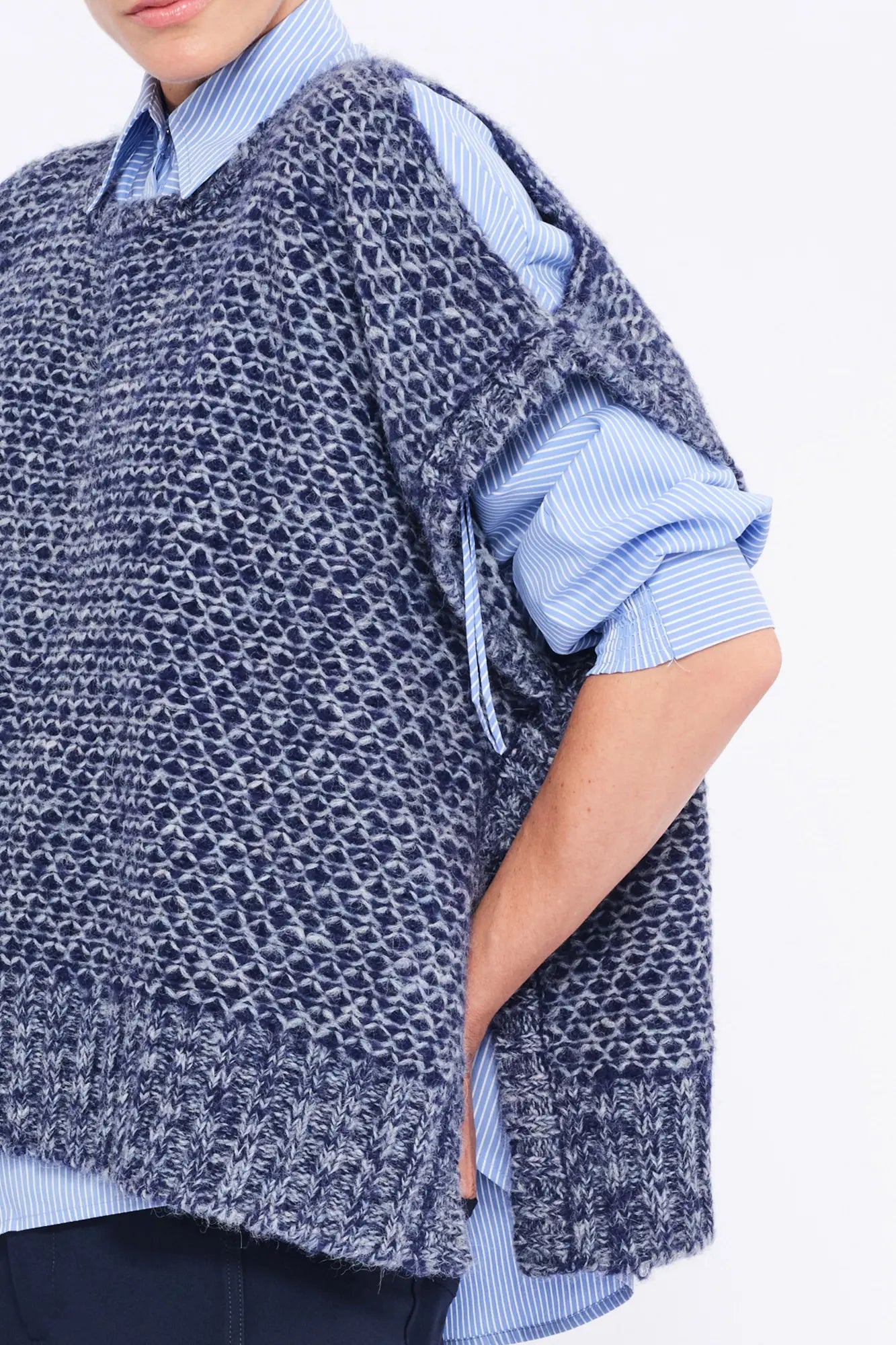 Chelsea Openwork Alpaca Poncho | Navy Melange