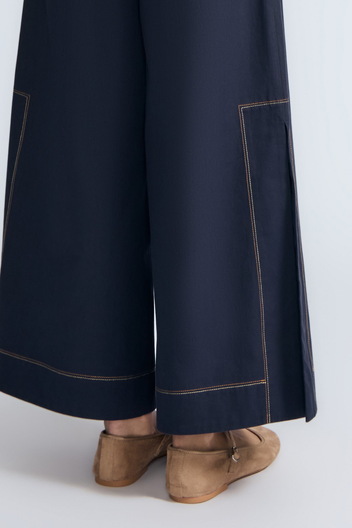 Zoe Pant in Navy – Wide-leg cotton pants with front and back patch pockets, high waist, and contrast stitching.
